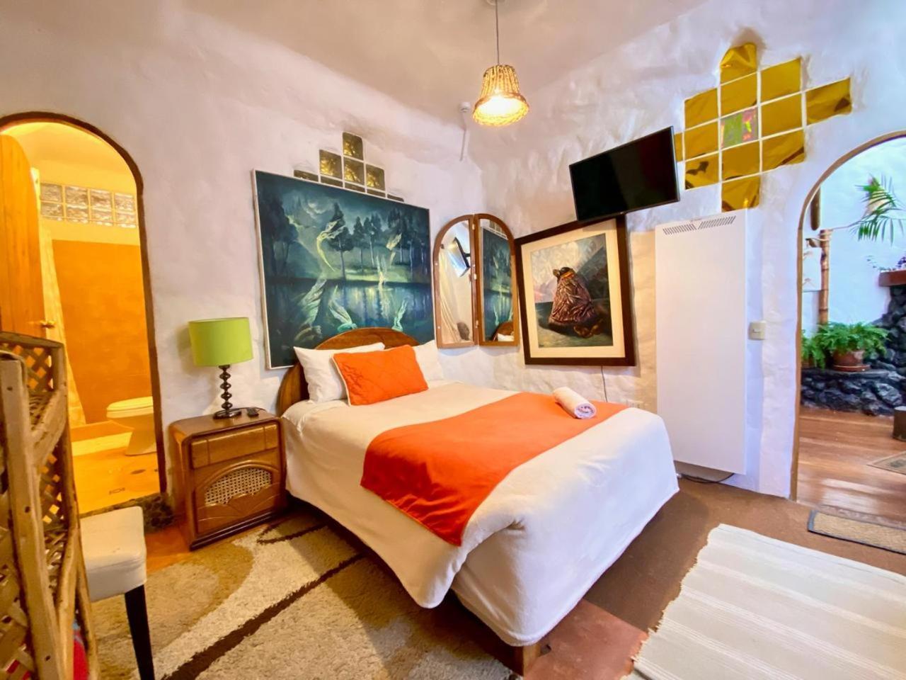 Hostal Madre Tierra Cusco Exterior photo