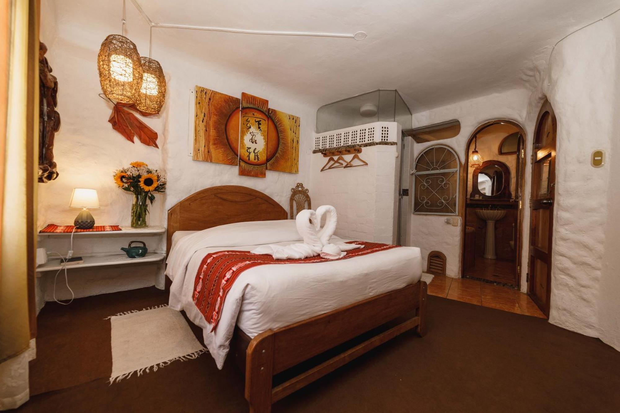 Hostal Madre Tierra Cusco Exterior photo