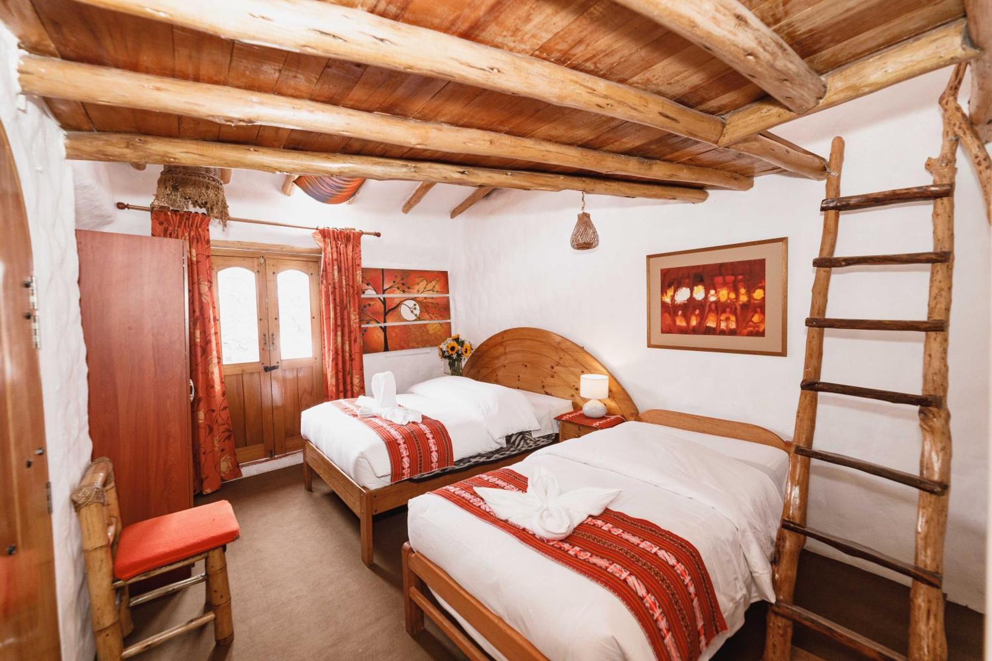 Hostal Madre Tierra Cusco Exterior photo