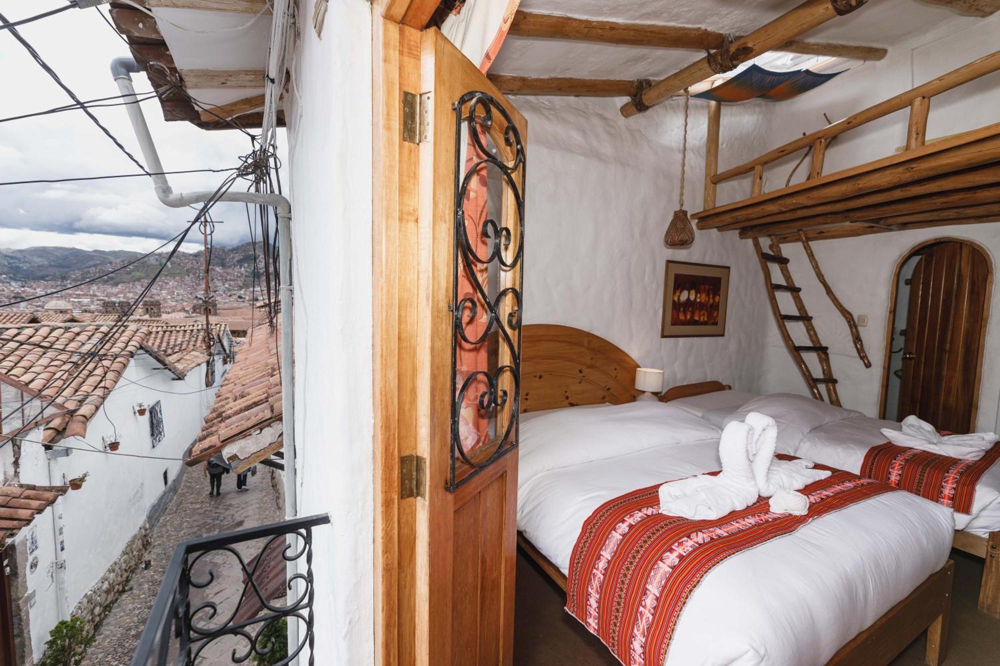 Hostal Madre Tierra Cusco Exterior photo